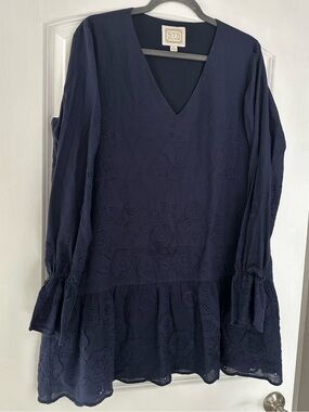 Sail to Sable Navy Eyelet V-Neck Long Sleeve Tunic Dress